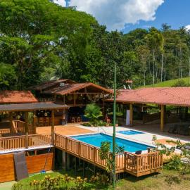 Finca Rica Lodge, hotel Sarapiquíban