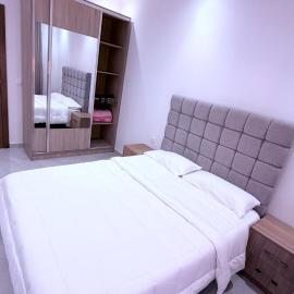 apartamento un habitacion con parking cerca del aeropuerto