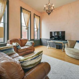 Walk to Events & Dining: Updated Brownwood Apt, hotel in Brownwood
