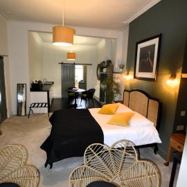Crescent House, hotel in Plymouth