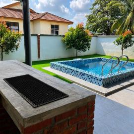31st Stay Private Pool I Walk to Wedding Hall Doko Ratna, hotell sihtkohas Sungai Petani