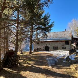 Grand chalet d alpage tout confort dans la nature