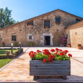 Can Mas - Exclusive Villa with Private Pool, hotel em Fontcuberta