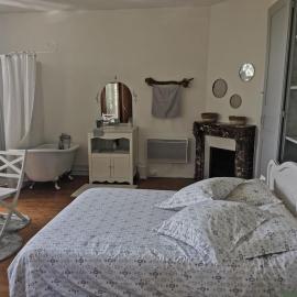 Le Nid des Coteaux Petite maison atypique, hotel in Ébreuil