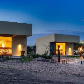 Villa Lua, 2BR Countryside Bungalows for 6 Guests