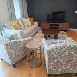 Newly renovated Condo 1 mile from Salem