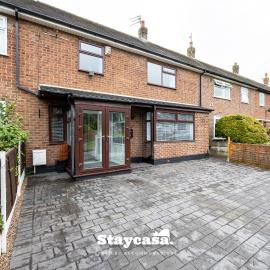 Spacious Cosy Cove with Large Driveway and Garden