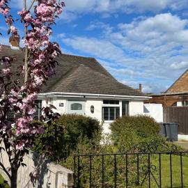Idyllic bungalow in Burscough, ideal location in West Lancashire, hotel in Burscough