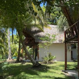 Xanthus Hotel, hotel em Huay Pix