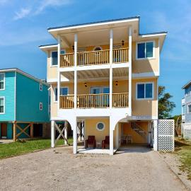 Gulf view duplex with multi-level balcony hot tub, Hotel in Fort Morgan