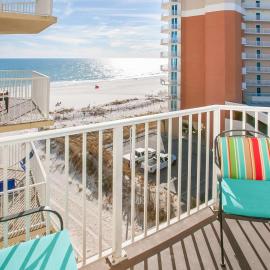Beachfront Condo Private 6th-Floor Balcony Gulf Views Pool Sundeck: Gulf Shores şehrinde bir otel