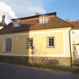 Guest House U Zlatého Jelena, hotell i Žinkovy