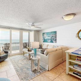 Gulf-front condo with breathtaking views pool