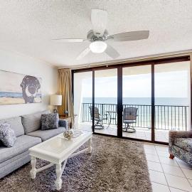 Beachfront Condo with Gorgeous Gulf View Balcony & Shared Pools