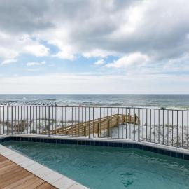 Luxury Gulf-front home w private splash pool & direct beach access