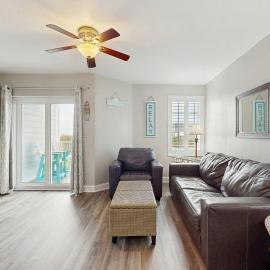 Gulf Coast condo with a pool gym boat launch & nearby beach access