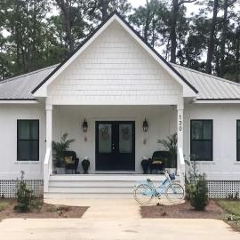 Cozy cottage located near the beach with gas grill yard & washer & dryer, hotel in Dauphin Island