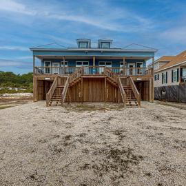 Gulfview duplex with panoramic views large balcony and internet
