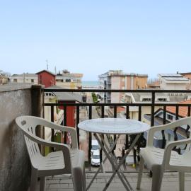 RG018 - Bellaria, comodo bilocale con balcone affacciato sul mare