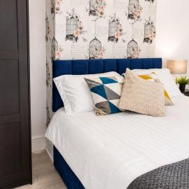 Modern Barnsley Stay I Parking & Fast WIFI، فندق في بارنسلي