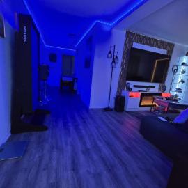 Beautiful Apartment with Board Games and massage Chair to Close to Downtown, מלון בלונגויי