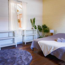 The Nomad Hostel - SJO Airport San Jose 5 min - Private, WiFi & Coffee, hotel a Alajuela