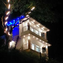 Amber Mount Resorts, hotel in Kanthalloor