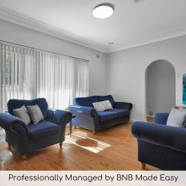 Crossroads Cottage - Close to Zoo Charming & Cosy