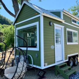 The River's Edge (Tiny Home 3), hotel in Bellevue