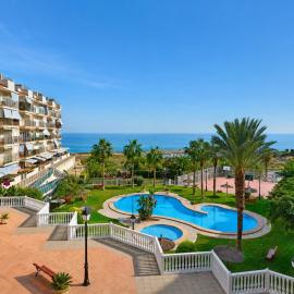 Family Apartment with Sea View by NRAS