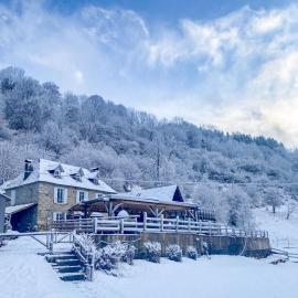 Solayan Nature & Spa, Piscine Intérieure, Bains Nordiques & Vue Pyrénées – hotel w mieście Couledoux
