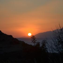 Hill Top Studios Pitsidia with Sea View