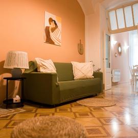 L'abbraccio, hotel sa Dolceacqua