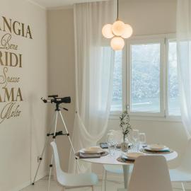 Villa Caterina - Lake View Terrace and Garden by Rent All Como, хотел в Молтрасио