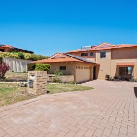 Ocean Reef Marina by the Sea 4BR plus Study plus, hotel in Perth