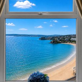Loveliest Homes The View 2 bed Apartment overlooking the Beach, hotel a Torquay