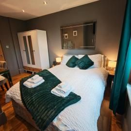 Etal Lane 2BR - Families & Contractors, hotel in Kenton
