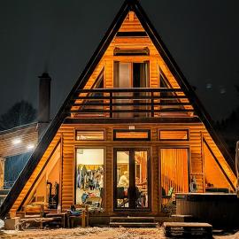 Lunor House, hotel in Izvoare