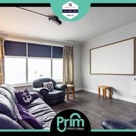 Maritime House One - 4BR for 10 Near City Centre