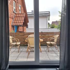 Helle 2,5-Zimmer-Wohnung mit großer Terrasse