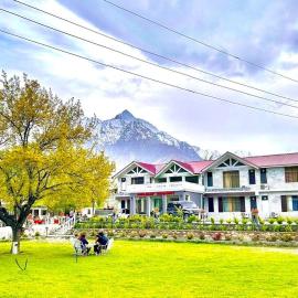 Holiday Resort Skardu: Skardu şehrinde bir otel