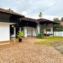 Cherys Bunglow Homestay- Rooms, hotel a Thiruvalla