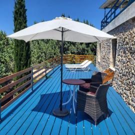 Eco-Friendly Villa - Hot Tub Forest & Sea Access, hotel a Mastichari