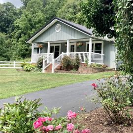 Stunning Secluded Cottage with Hot-tub in Breech House, North Carolina, hotel Beech Mountainben