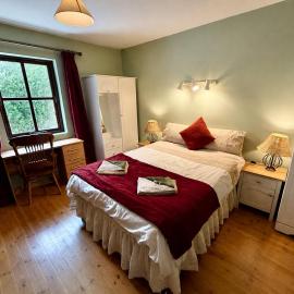 Simple 2-Room Guest Space in County Kerry、Milltownのホテル