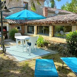 Pavillion, La Planette, Hotel in La Romieu