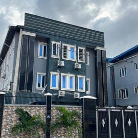 Urban Nest Lodge