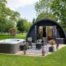 Foxes Den, hotel u gradu Hankerton