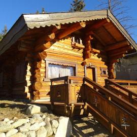 CHALET INDIVIDUEL 4 * EN RONDINS SUR PYRENEES 2000, hotel in Bolquere Pyrenees 2000