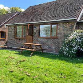 Daisy Cottage, hotel v mestu Polegate